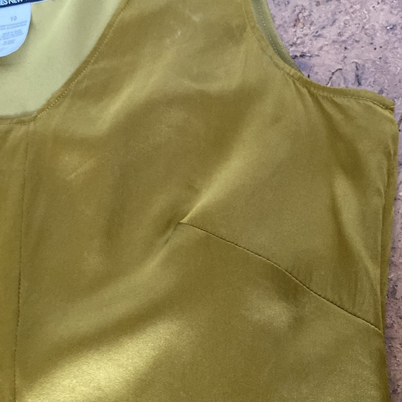 Jones New York 100% Silk chartreuse Green camisole, top, blouse! Size 10 - Picture 7 of 10